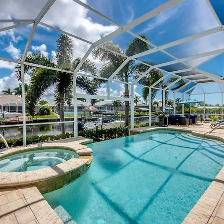 Villa Martinique By Coralvilla Cape Coral Bagian luar foto