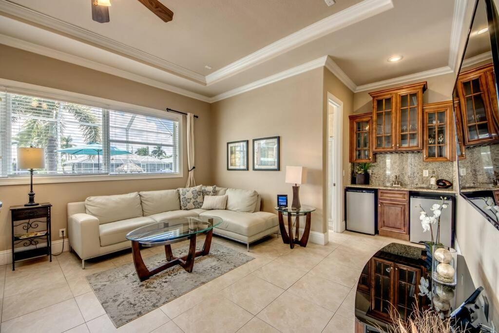 Villa Martinique By Coralvilla Cape Coral Bagian luar foto