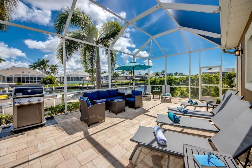 Villa Martinique By Coralvilla Cape Coral Bagian luar foto