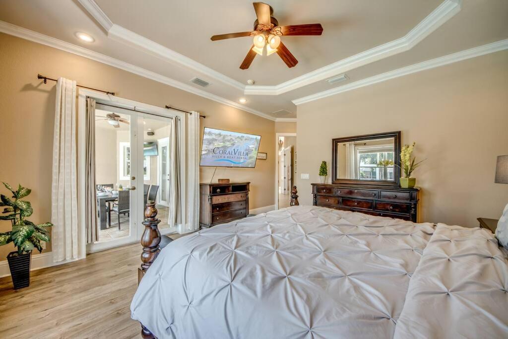Villa Martinique By Coralvilla Cape Coral Bagian luar foto